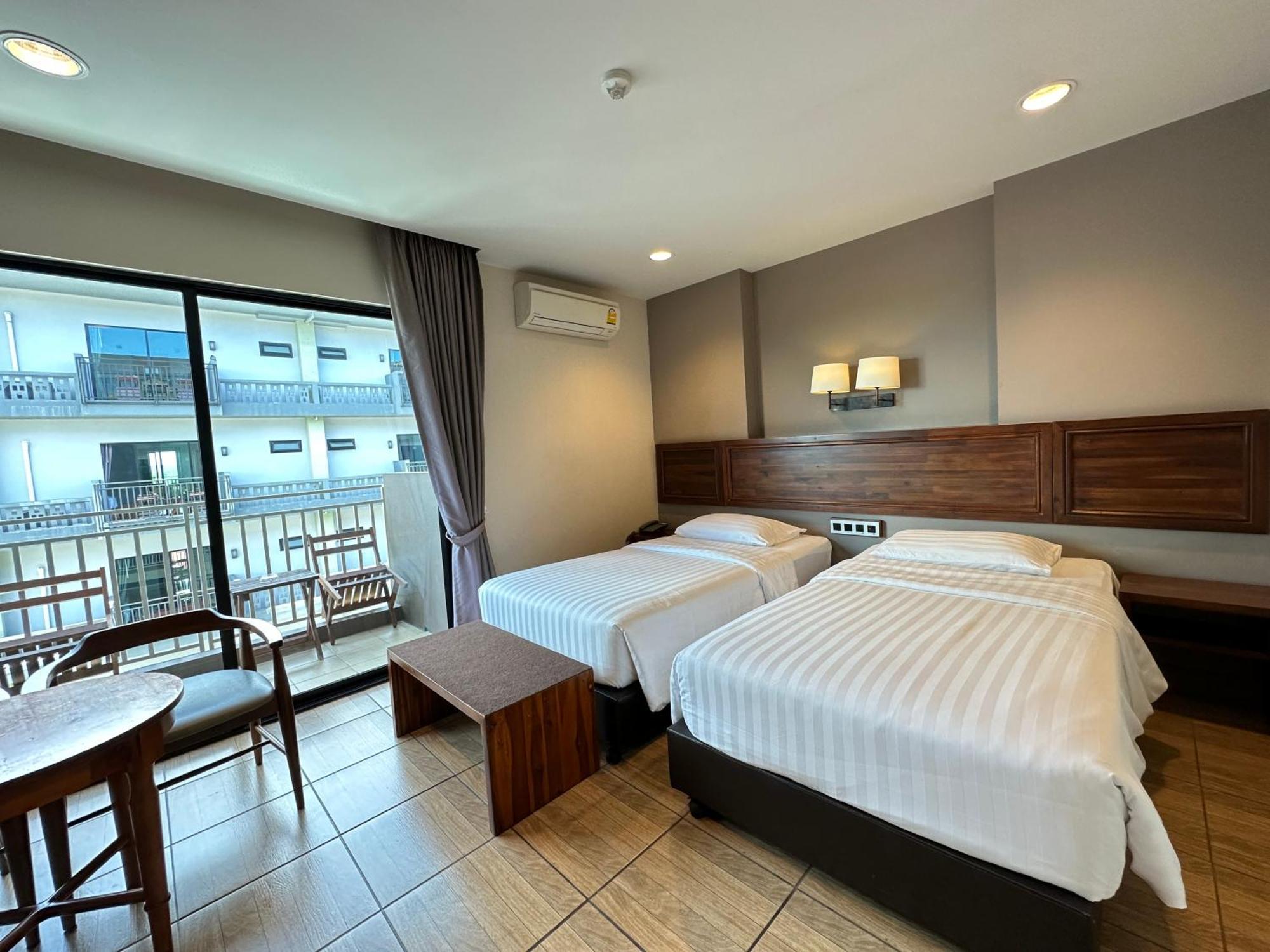 Mangrove Prestige Hotel Praia de Jomtien Exterior foto