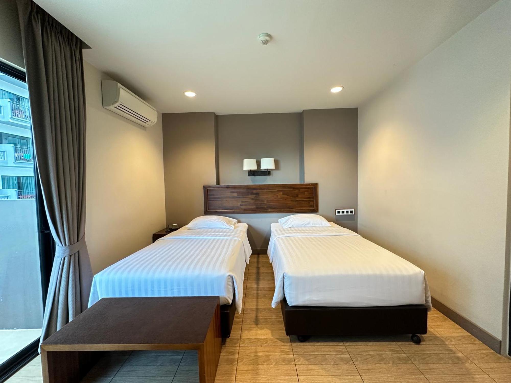 Mangrove Prestige Hotel Praia de Jomtien Exterior foto