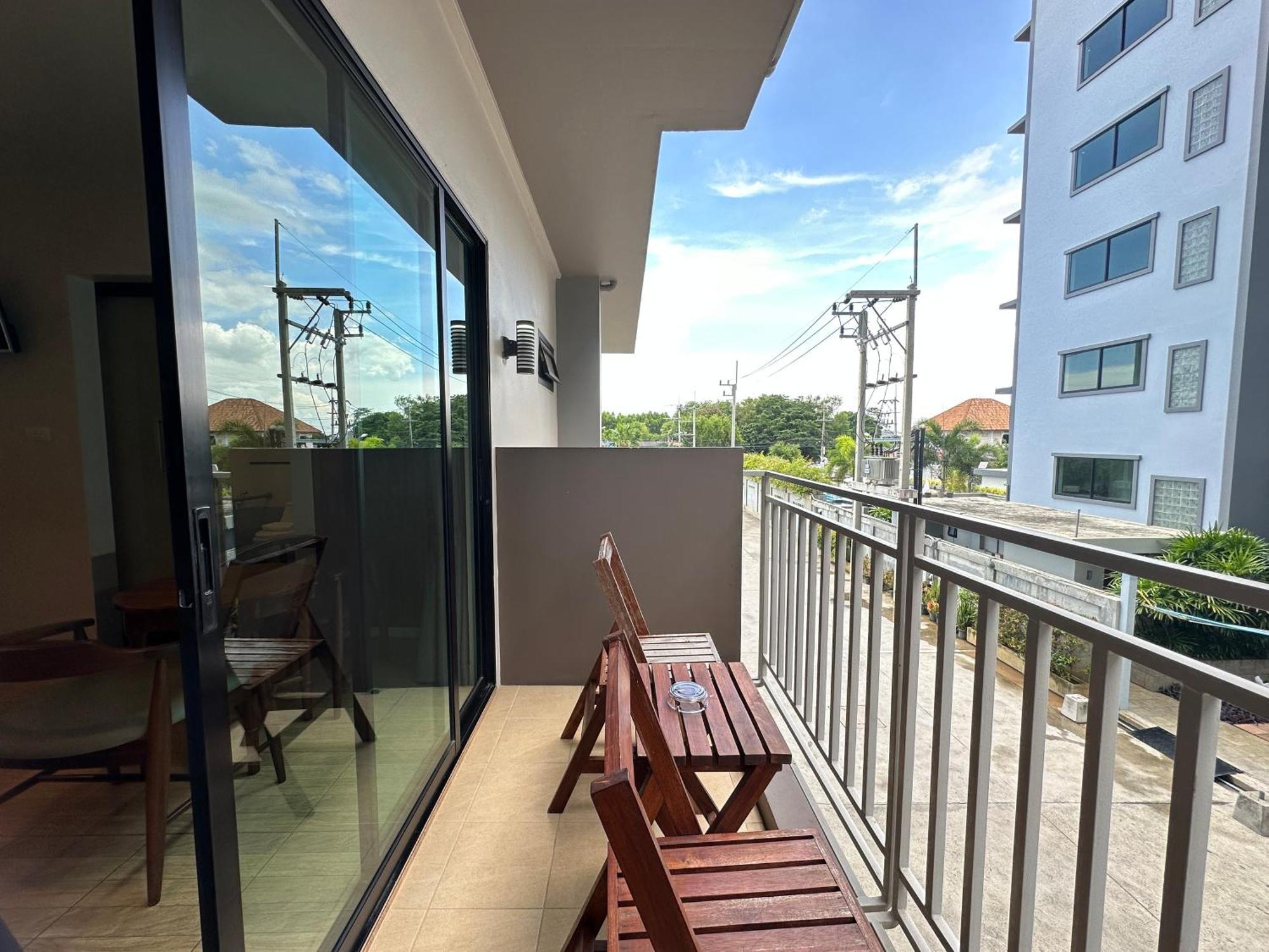 Mangrove Prestige Hotel Praia de Jomtien Exterior foto