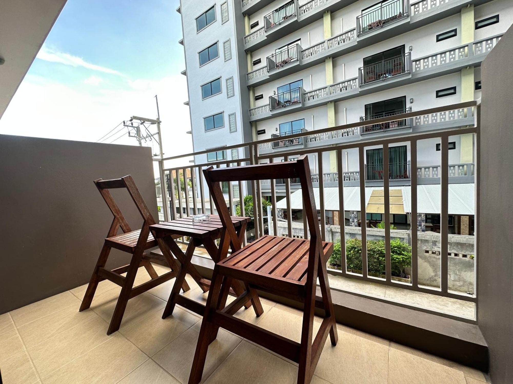 Mangrove Prestige Hotel Praia de Jomtien Exterior foto