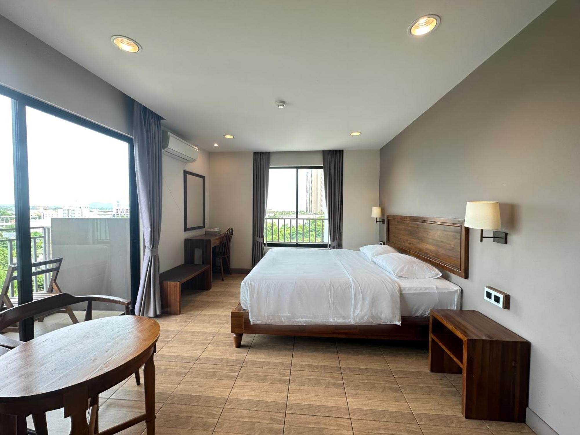 Mangrove Prestige Hotel Praia de Jomtien Exterior foto