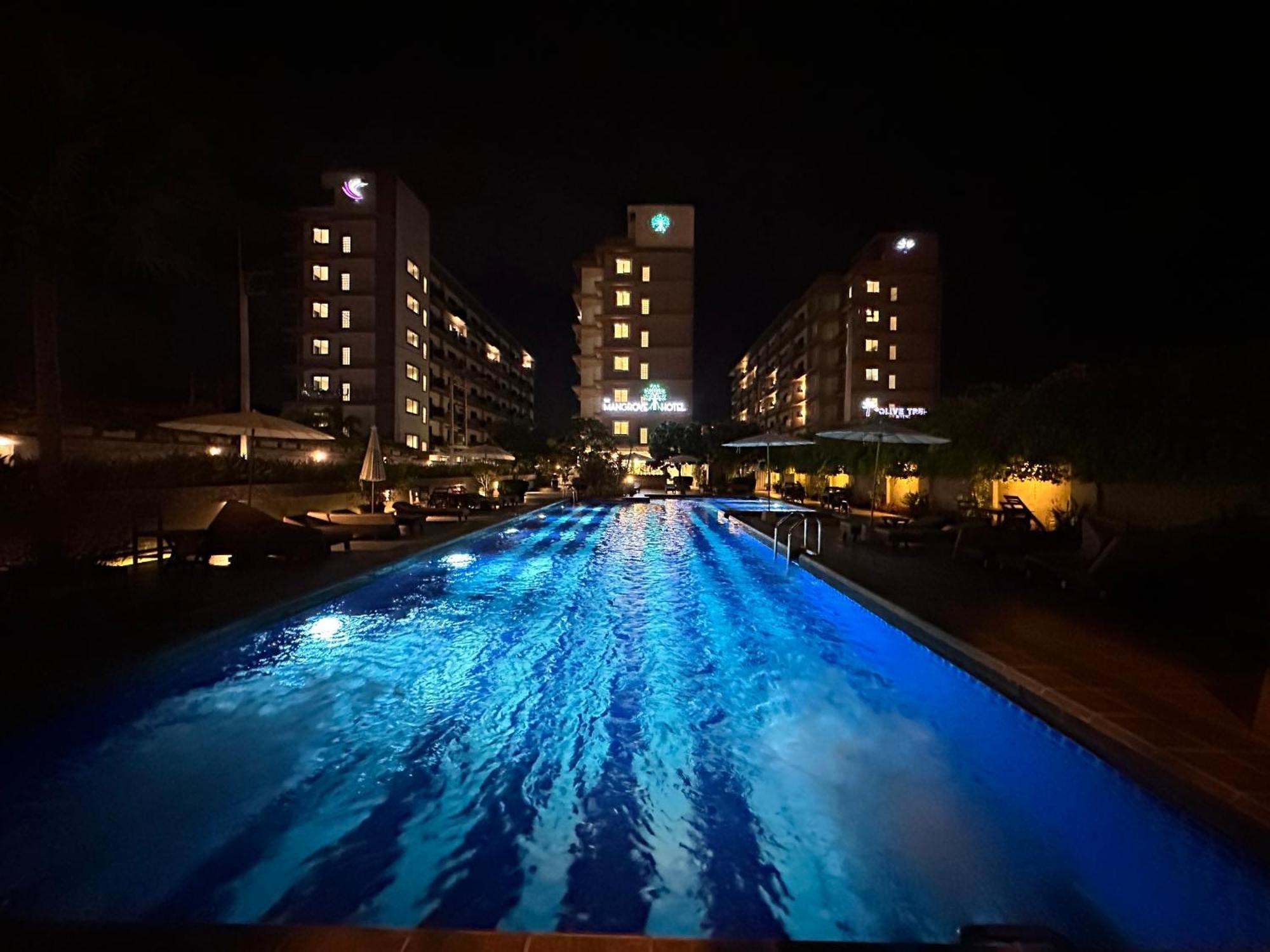 Mangrove Prestige Hotel Praia de Jomtien Exterior foto