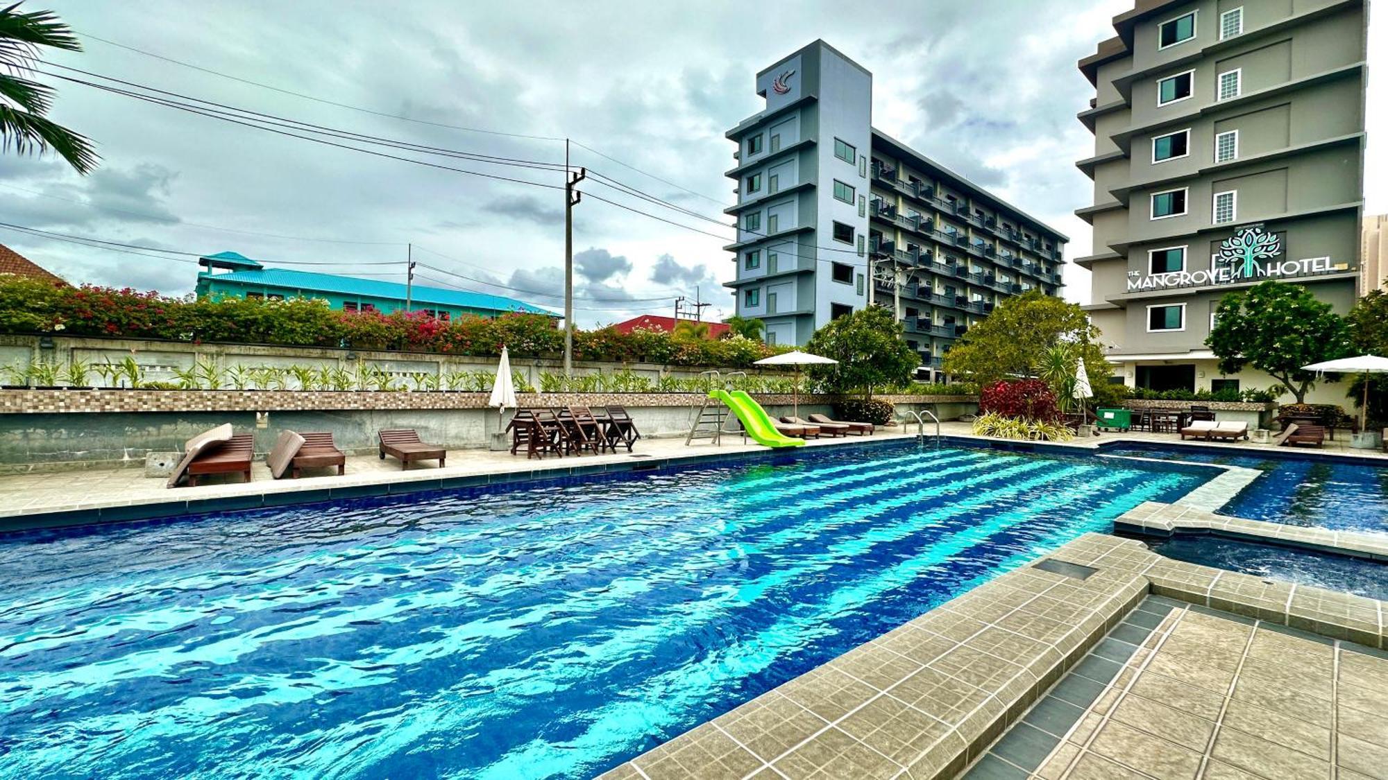 Mangrove Prestige Hotel Praia de Jomtien Exterior foto